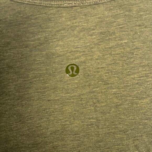 Lululemon‎ Women’s Long T-Shirt Olive Green Size 10 - Picture 4 of 6